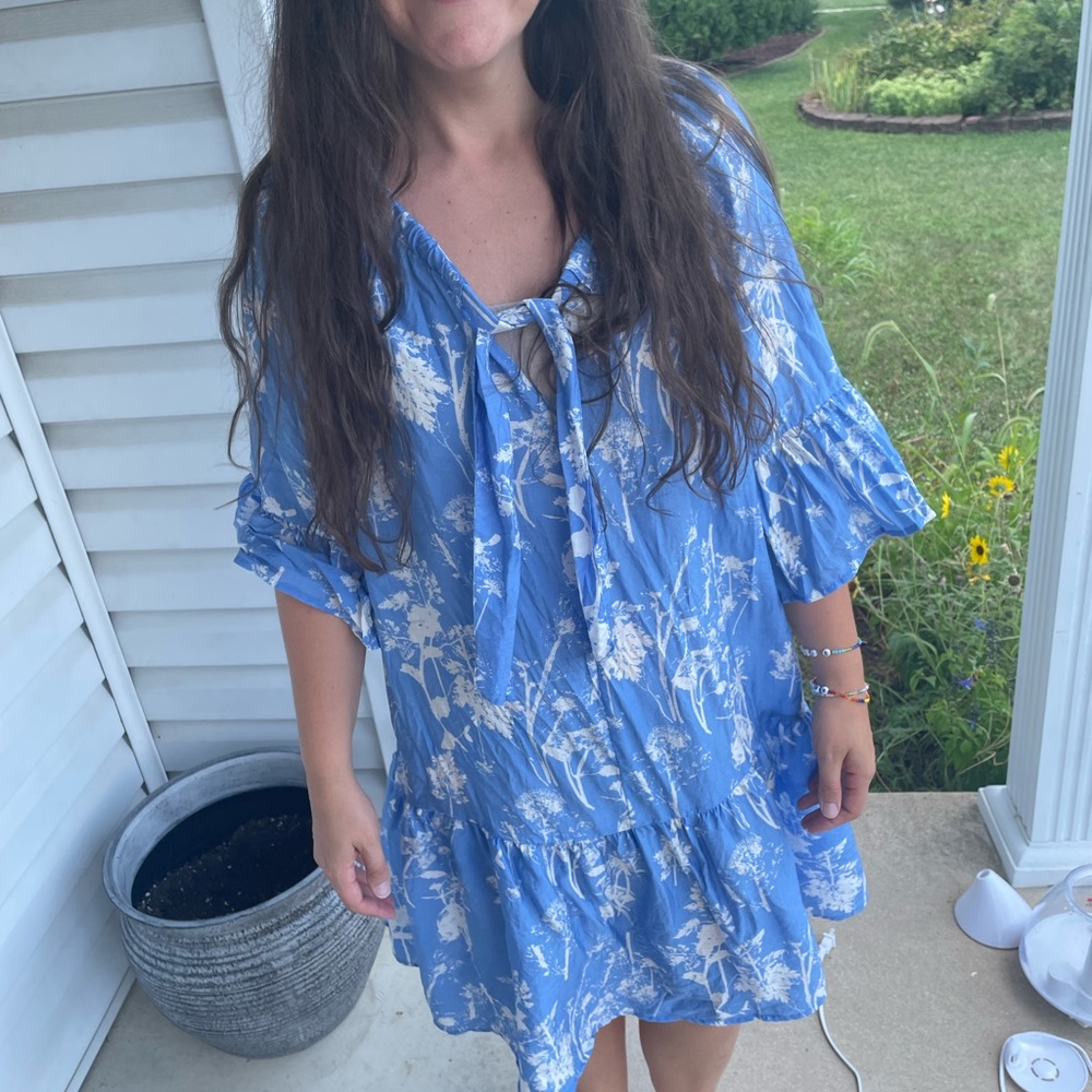 & Other Stories Blue Floral Dress with Tie Neckline